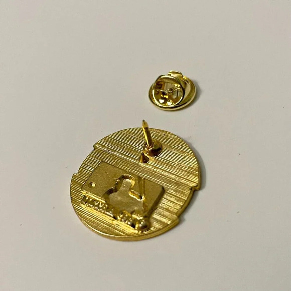 Vintage 1993 MLB American League Champions Toronto Blue Jays Souvenir Pin - Picture 4 of 8